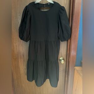 Zara black key hole back dress